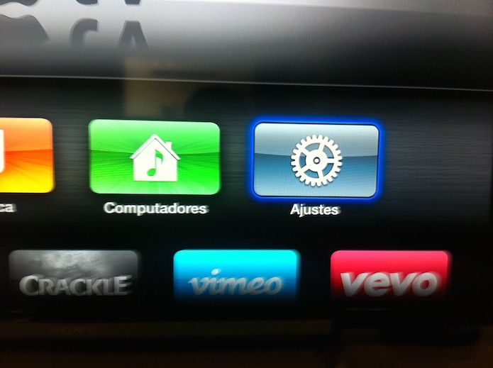 Acessando os ajustes da Apple TV (Foto: Reprodução/Marvin Costa)