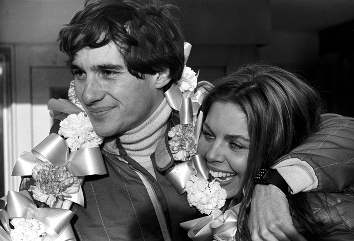Foto rara de Keith Sutton com Ayrton Senna ao lado da ex-mulher, Lilian de Vasconcellos (Foto: Keith Sutton / Sutton Images)