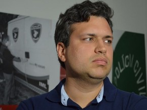 Delegado Hilton Duarte diz que não há dúvidas da participação do suspeito (Foto: Marina Fontenele/G1) Delegado Hilton Duarte diz que não há dúvidas da participação do suspeito (Foto: Marina Fontenele/G1)