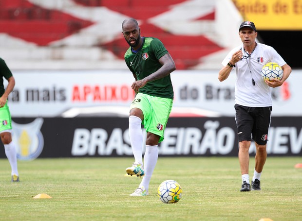 Grafite tem oito gols marcados e uma assistência para o confronto (31)  (Foto: (Foto: Marlon Costa/ Pernambuco Press))