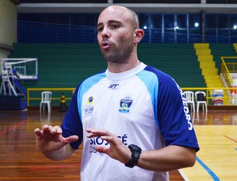 Reinaldo Bacilieri, técnico São José Vôlei (Foto: Thiago Fadini/GloboEsporte.com)