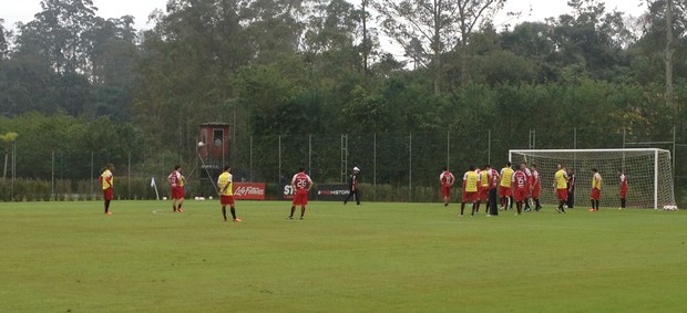 São Paulo treino Cotia (Foto: Marcelo Prado)