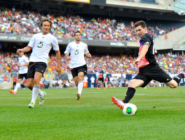 Messi e Lugano amistoso (Foto: AP)