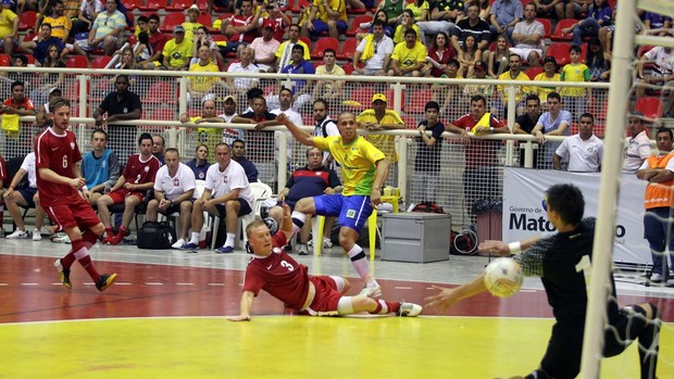 Brasil vence a Polônia em Cuiabá Desafio de futsal (Foto: Zerosa Filho/CBFS)