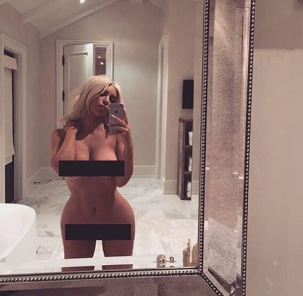 Selfie de Kim Kardashian nua (Foto: Reprodução/Instagram) Selfie de Kim Kardashian nua (Foto: Reprodução/Instagram)