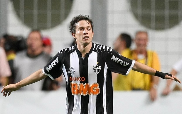 Na Memória: Galo vence Palmeiras  em 2012 com dois gols de Bernard