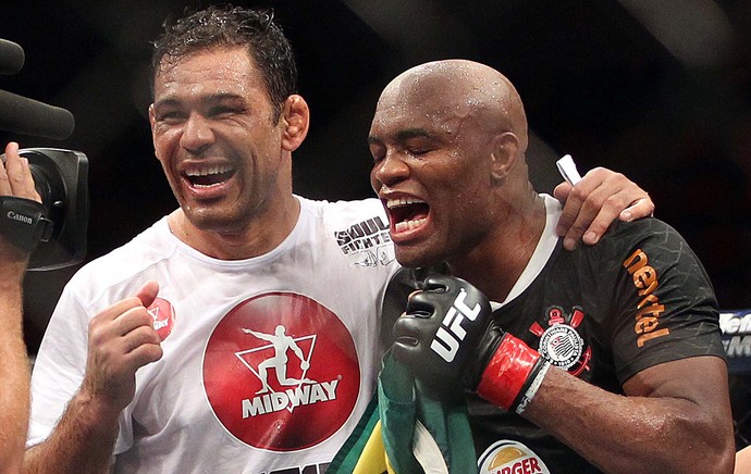 Rodrigo Minotauro e Anderson Silva comemoração UFC luta  (Foto:  Inovafoto/ Divulgação/ UFC)
