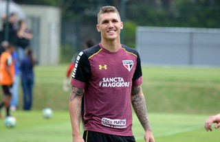 Lyanco, zagueiro do São Paulo (Foto: Rubens Chiri / saopaulofc.net)