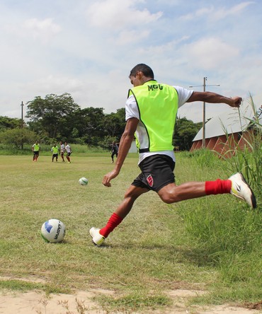 Flamengo-PI, treino (Foto: Antônio Fontes /GloboEsporte.com)