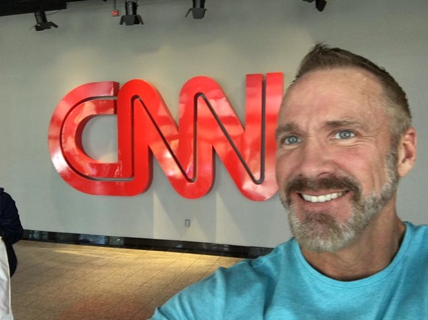 Jim Walker já foi âncora da CNN (Foto: Reprodução / Instagram)