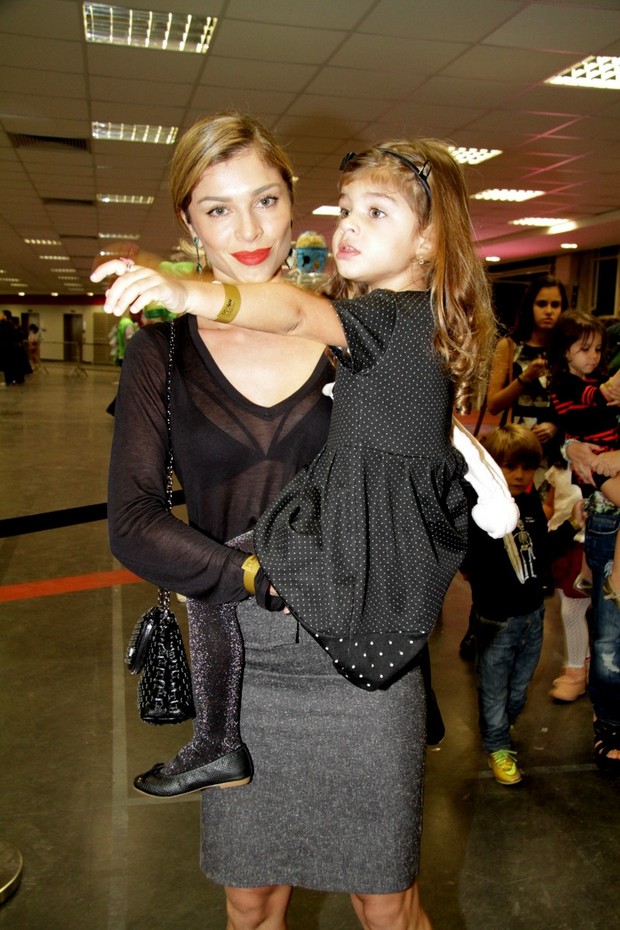 Grazi e Sofia no Disney On Ice, no Rio (Foto: Roberto Valverde/PhotoRioNews) Grazi e Sofia no Disney On Ice, no Rio (Foto: Roberto Valverde/PhotoRioNews)