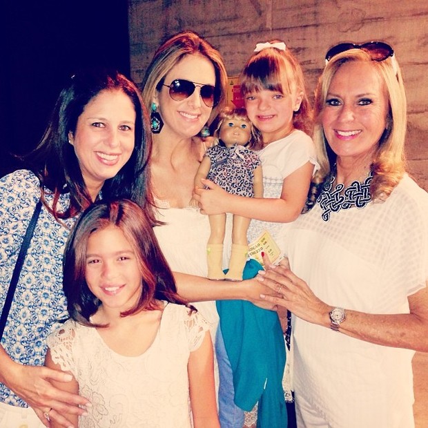 Ticiane Pinheiro posta foto com a família (Foto: Instagram / Reprodução)