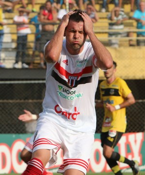 Giancarlo, atacante do Botafogo-SP (Foto: Rogério Moroti/Agência Botafogo)