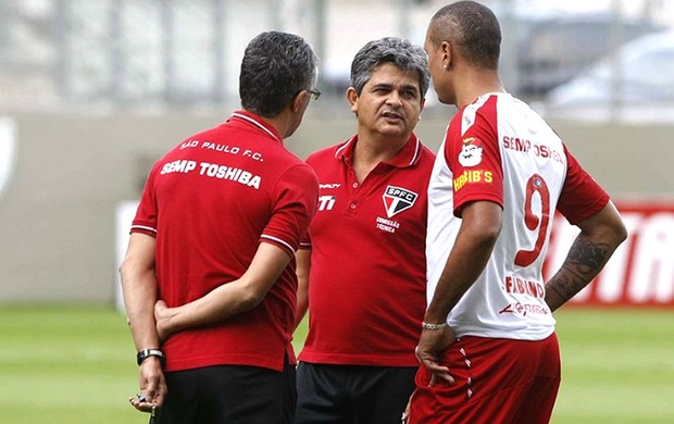 Ney Franco Luis Fabiano treino São Paulo (Foto: Rubens Chiri / saopaulofc.net)