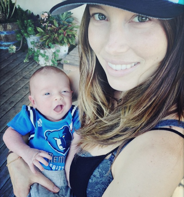 A primeira foto do filho de Justin Timberlake com a atriz Jessica Biel (Foto: Instagram)