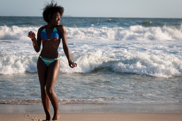 A bela Nayara Justino faz fotos nas praias do Rio de Janeiro (Foto: Arquivo Pessoal)