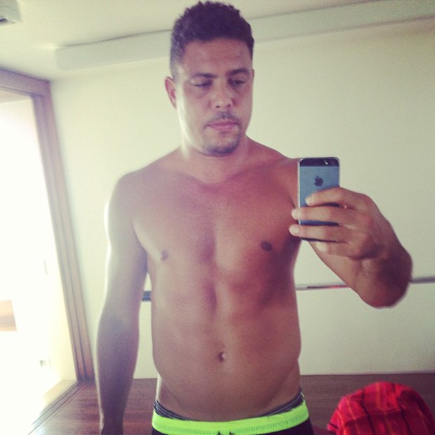 Ronaldo posta foto do tanquinho (Foto: Instagram / Reprodução)