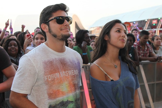 Bruno Gissoni e Yanna Lavigne (Foto: Roberto Filho/Agnews)