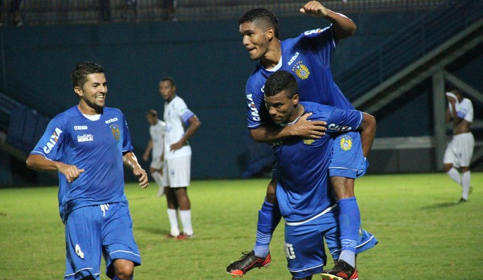 Nacional x Penarol (Foto: Marcos Dantas)