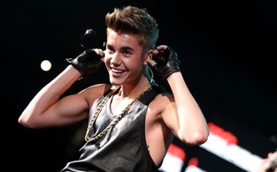 Justin Bieber em apresentação em Washington, nos Estados Unidos (Foto: Theo Wargo/ Getty Images/ Agência)