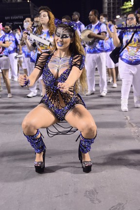 Lívia Andrade no sambódromo do Anhembi, em São Paulo (Foto: Leo Franco/ Ag. News)