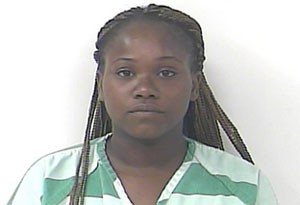 Shakieria Anquanette Shan Long agrediu homem que recusou fazer sexo com ela (Foto: St. Lucie County jail)