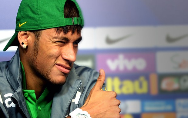 Neymar coletiva Seleção (Foto: AFP)