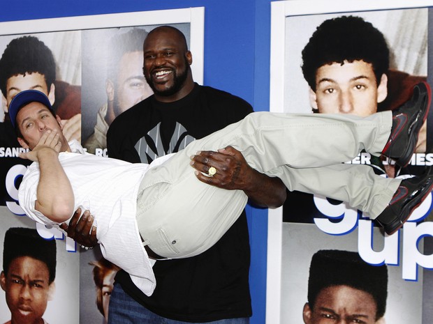 Shaquille O&#39;Neal e Adam Sandler em première de filme em Nova York, nos Estados Unidos (Foto: Lucas Jackson/ Reuters)