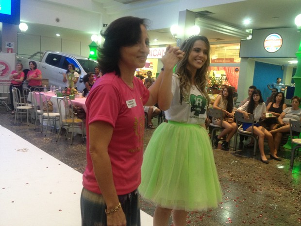 Desfile fez parte da programação da campanha Outubro Rosa (Foto: Jesana de Jesus/G1)