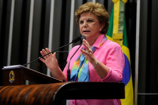 A senadora Lucia Vânia (PSDB-GO) (Foto: Agência Senado) A senadora Lucia Vânia (PSDB-GO) (Foto: Agência Senado)