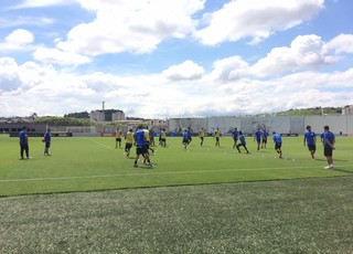 Tite dá descanso para quatro atletas e relaciona 22 para o clássico; veja lista