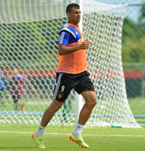Neto Baiano Sport (Foto: Aldo Carneiro / Pernambuco Press) Neto Baiano Sport (Foto: Aldo Carneiro / Pernambuco Press)