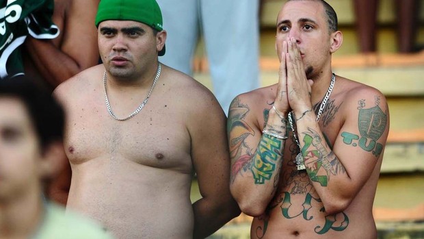 Torcida do Palmeiras em Volta Redonda (Foto: Marcos Ribolli / Globoesporte.com)