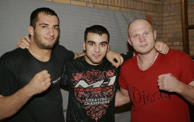 Gegard Mousasi Jaouad Ikan e Fedor Emelianenko MMA (Foto: Reprodução/Facebook)