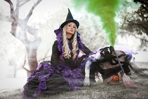 Andressa Urach posa em clima de Halloween (Foto: Marcos Serra Lima / EGO)