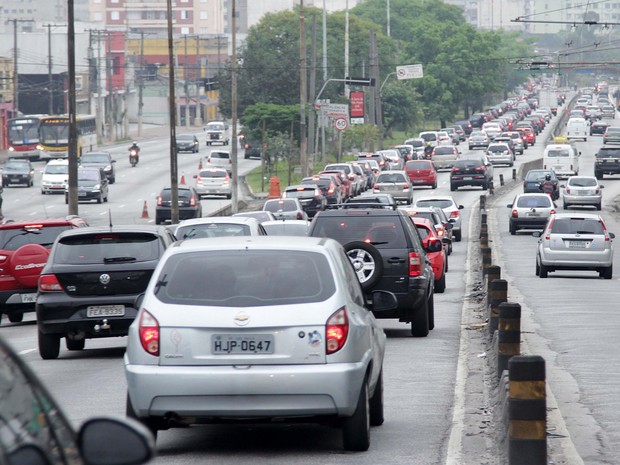 G1 mais de 100 km de filas SP tem trânsito acima da média nesta