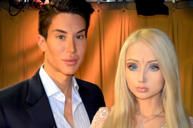  Valeria Lukyanova, de 21 anos, e americano Justin Jedlica são conhecidos como 'Barbie' e 'Ken' da vida real (Foto: Reprodução)