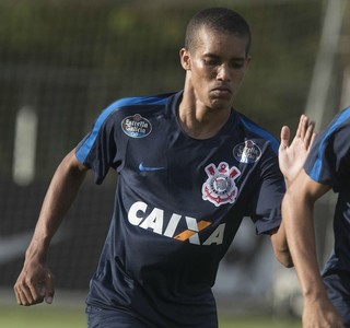 Lesão de Vilson abre caminho para troca na lista do Paulistão; veja opções