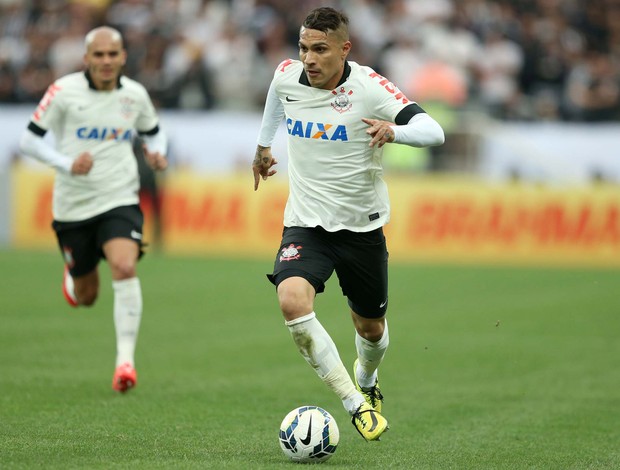 Os clubes brasileiros deveriam contar mais jogadores estrangeiros?