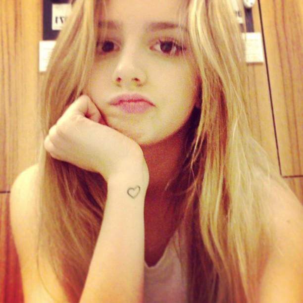 Filha de Fernando Scherer faz cara de'chateada' por ter que ir malhar Quem QUEM Isabella Scherer ~ Filha de Fernando Scherer faz cara de'chateada' por ter que ir malhar Quem QUEM