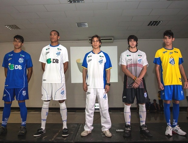 URT apresenta novo uniforme para retorno à elite do Mineiro em 2014 Uniforme_urt