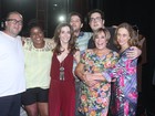 Susana Vieira faz sucesso em bastidores de peça no Rio
