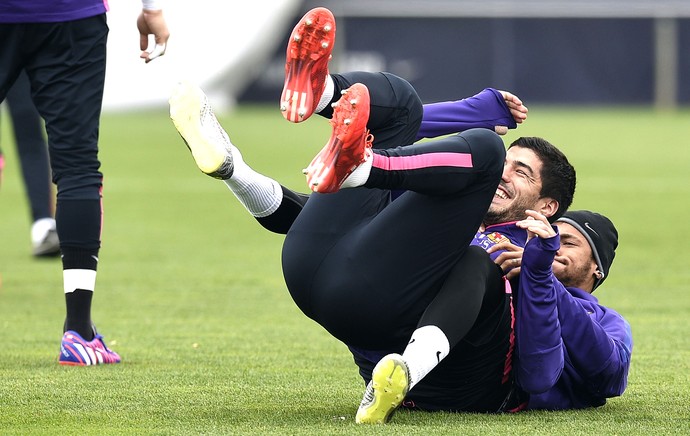 Neymar e Suarez, Treino Barcelona (Foto: Agência AFP)