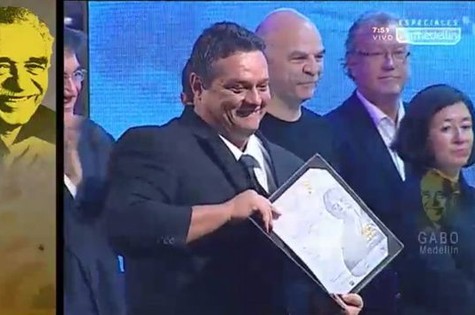 Lúcio Castro recebe o Prêmio Gabriel Garcia Marques  (Foto: Arquivo pessoal)