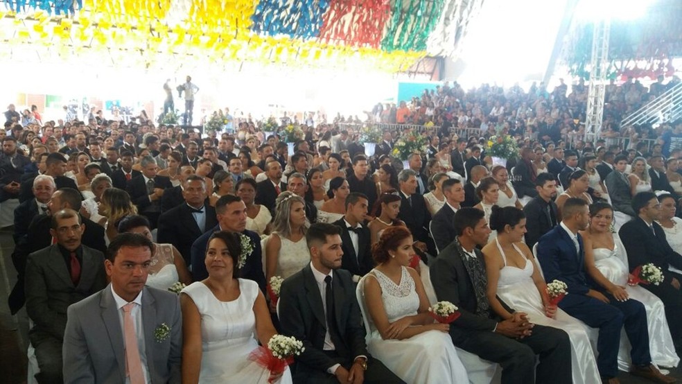 Casamento coletivo no Parque do Povo, em Campina Grande (Foto: Iago Bruno/G1)