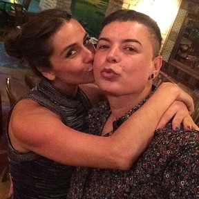Giovanna Antonelli e David Brazil em restaurante no Rio (Foto: Instagram/ Reprodução)