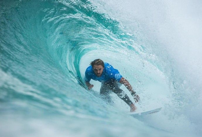 Caio Ibelli surfe (Foto: WSL/ Divulgação)