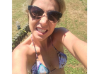 Luiza Possi faz 'selfie' exibindo a boa forma e ganha elogios