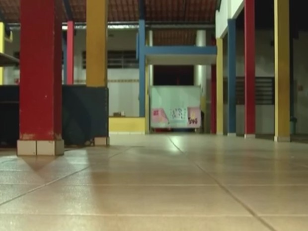 Escola onde menino foi esquecido atende crianças de 4 a 5 anos (Foto: Reprodução / TV TEM) Escola onde menino foi esquecido atende crianças de 4 a 5 anos (Foto: Reprodução / TV TEM)