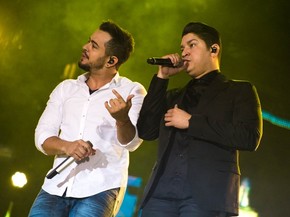 Henrique Diego E Avioes Do Forro Fazem Noite Dancante Em Barretos Sp Festa Do Peao De Barretos 2016 G1 henrique diego e avioes do forro fazem noite dancante em barretos sp festa do peao de barretos 2016 g1
